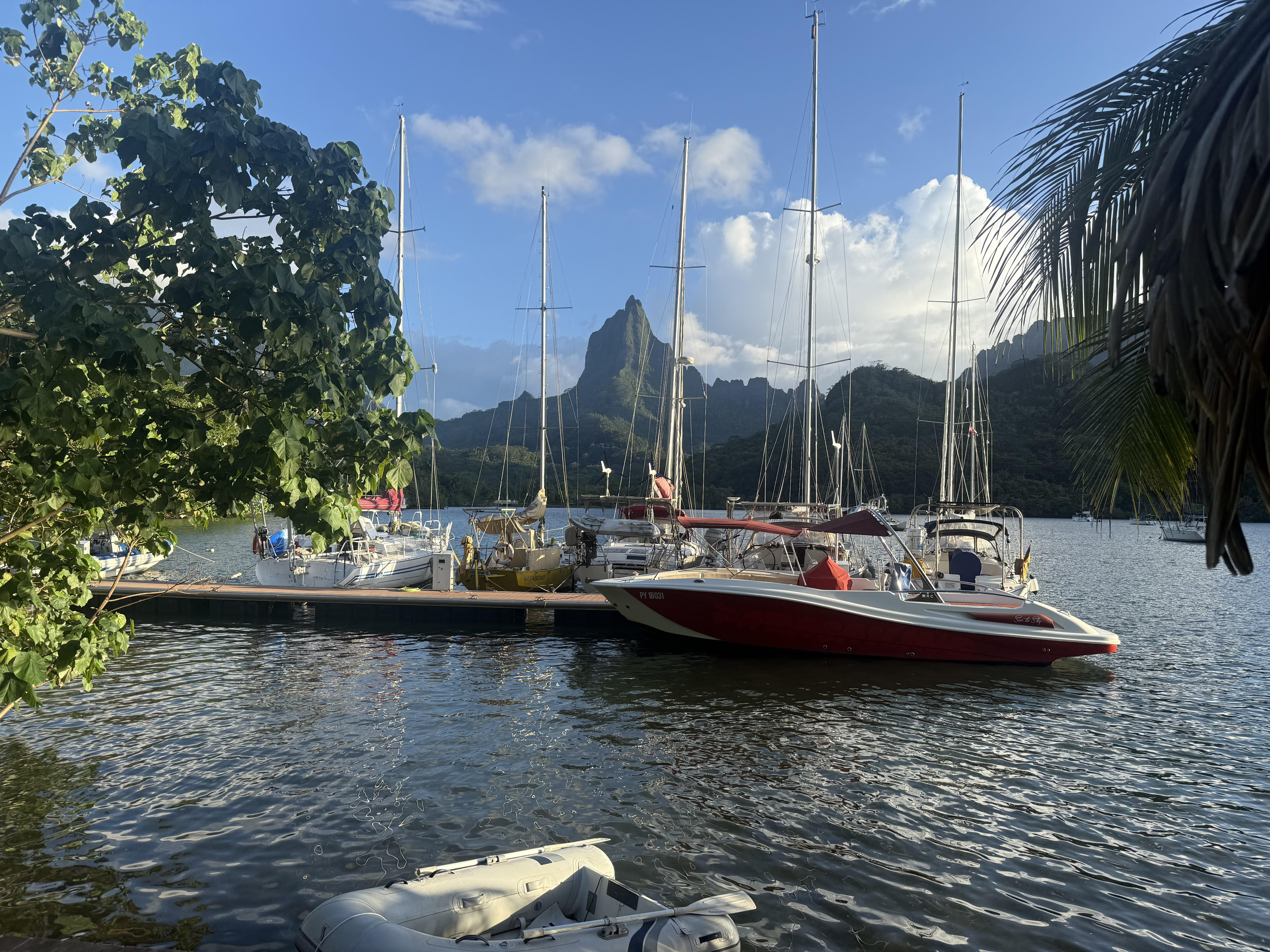 Montagnes de Moorea